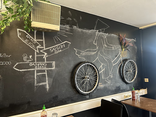 Saigon Noodle Bar - Vietnamese Restaurant · Kuvat 24